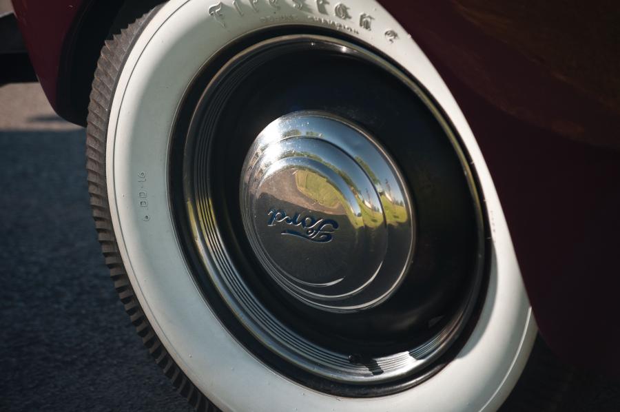  Ford Super DeLuxe Business Coupe 1941 года  (фото 26 из 37)
